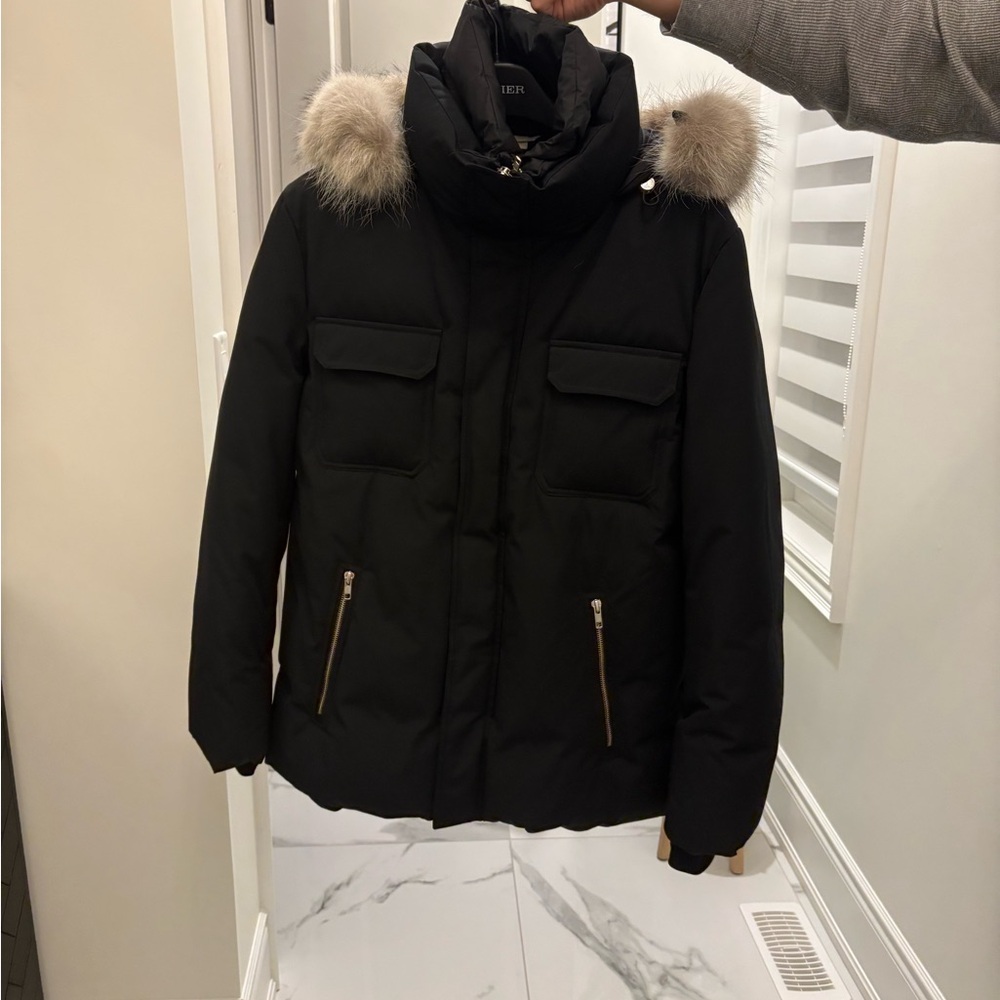 Soia & Kyo Black Bomber Jacket with Fur-Trimmed Hood and Quilted Design